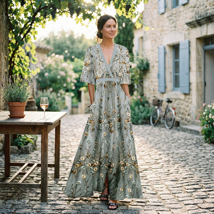 Elegant Evening Gown for Formal Occasions