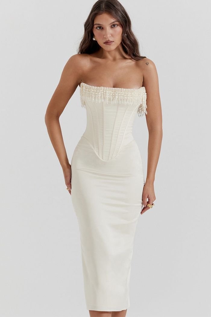 Elegant Strapless White Dress for Weddings