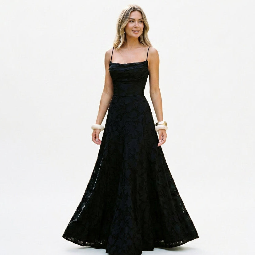 Elegant Lace Maxi Evening Gown for Formal Events