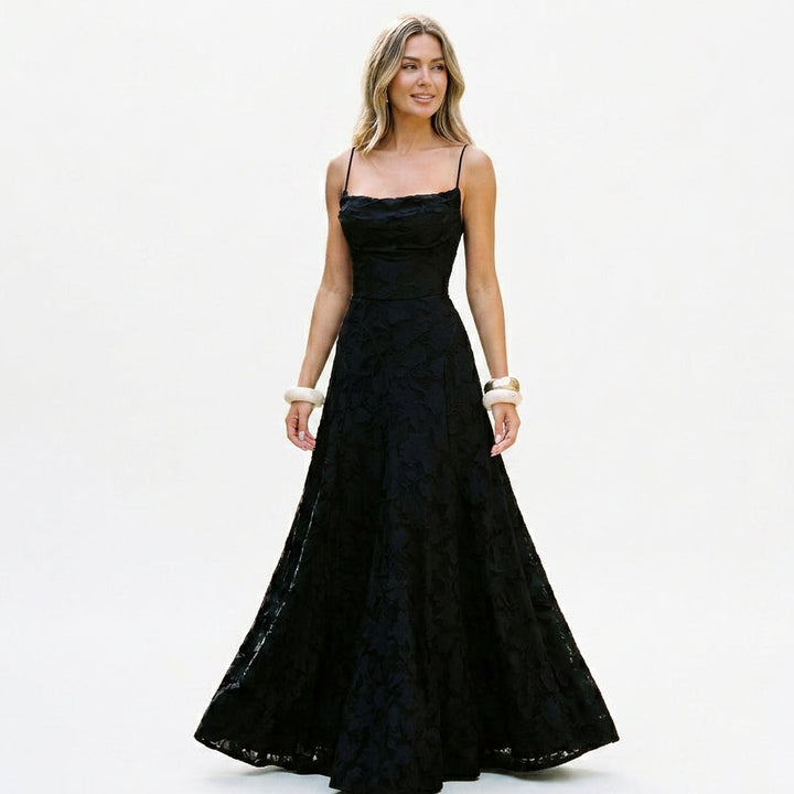 Elegant Lace Maxi Evening Gown for Formal Events