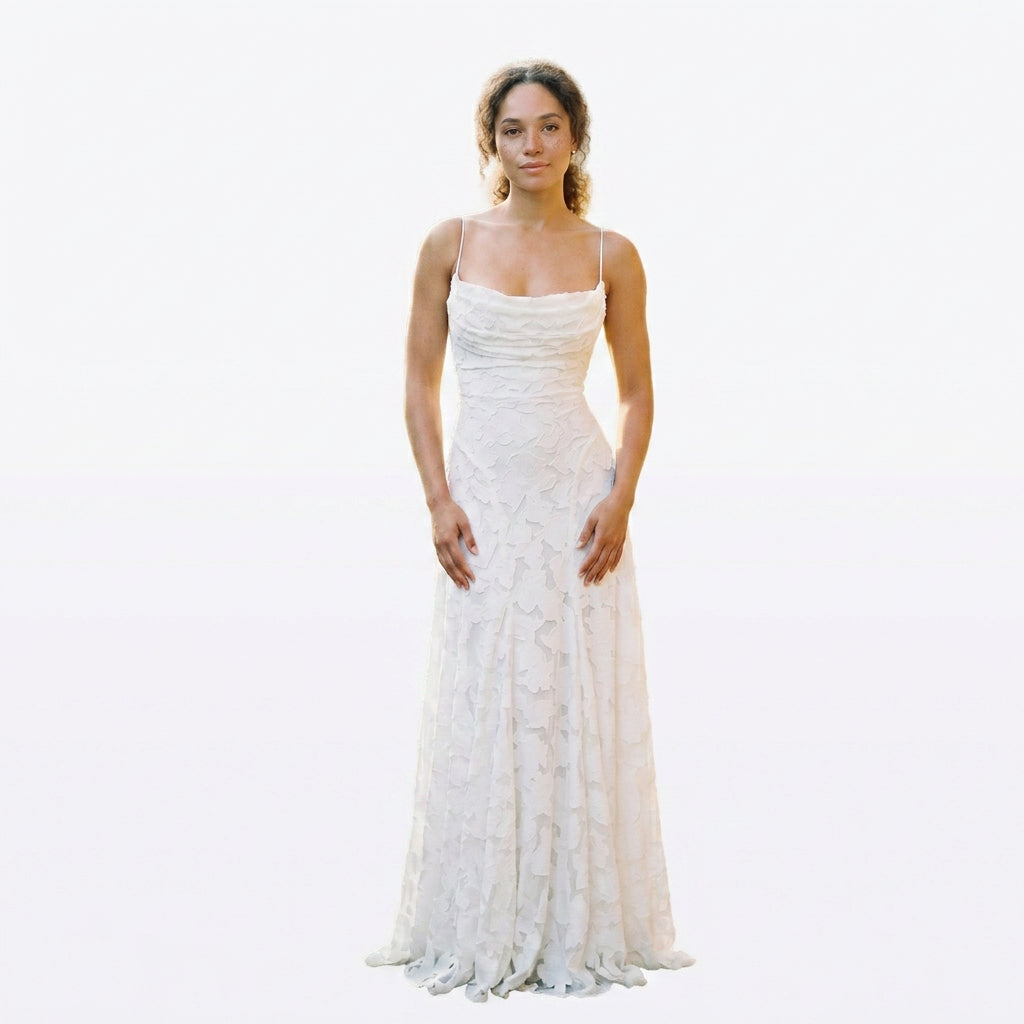 Elegant Lace Maxi Evening Gown for Formal Events