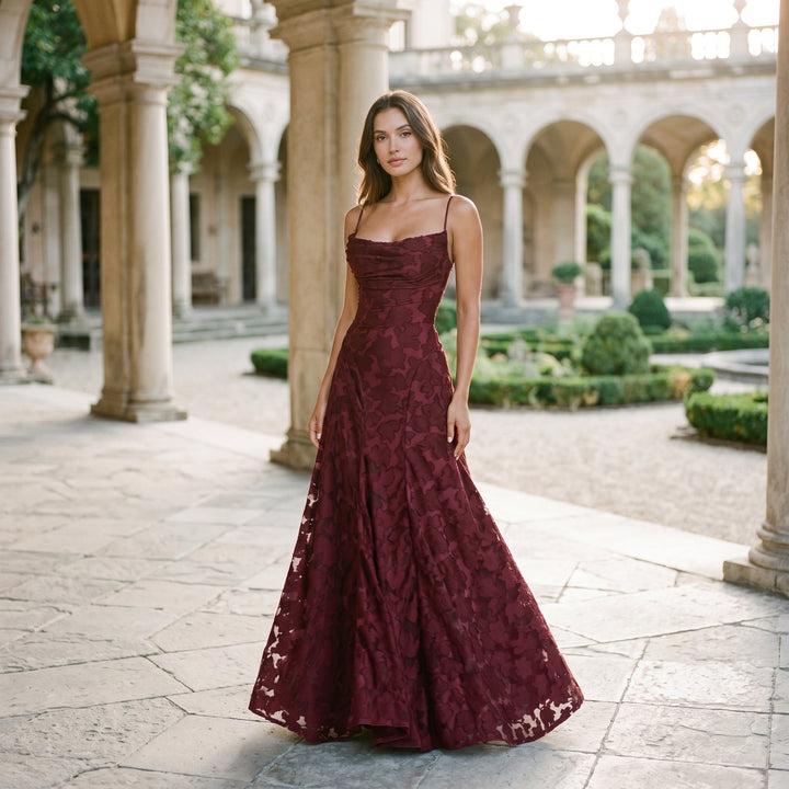 Elegant Lace Maxi Evening Gown for Formal Events